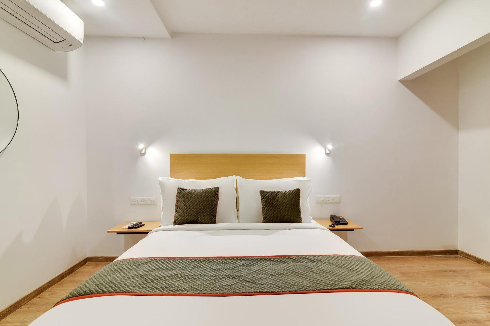 Townhouse Kovilambakkam Chennai Esterno foto