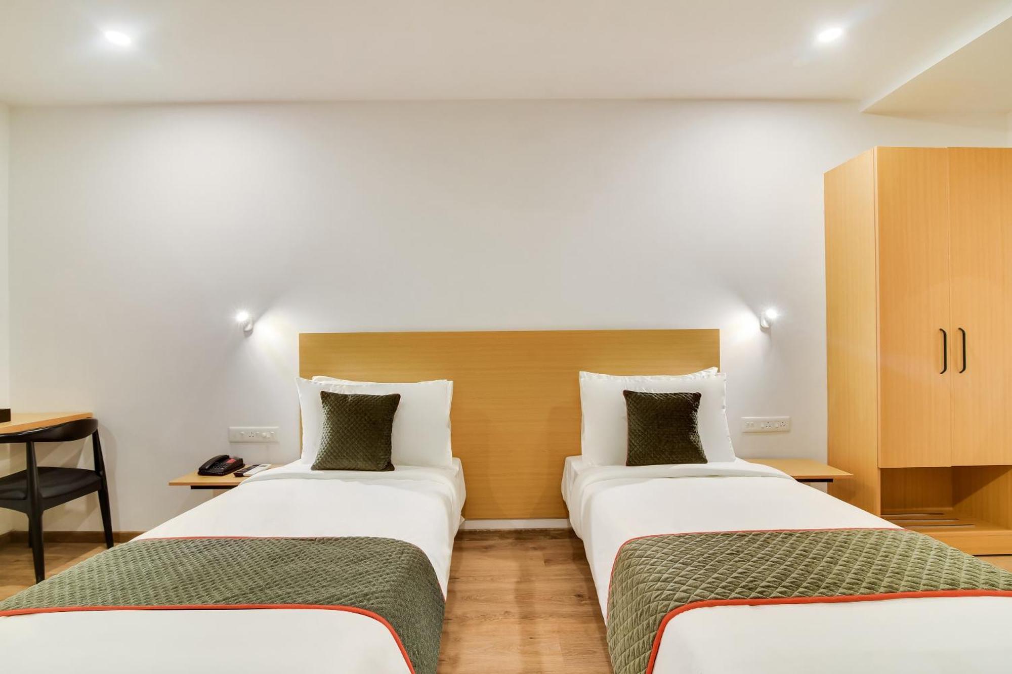 Townhouse Kovilambakkam Chennai Esterno foto