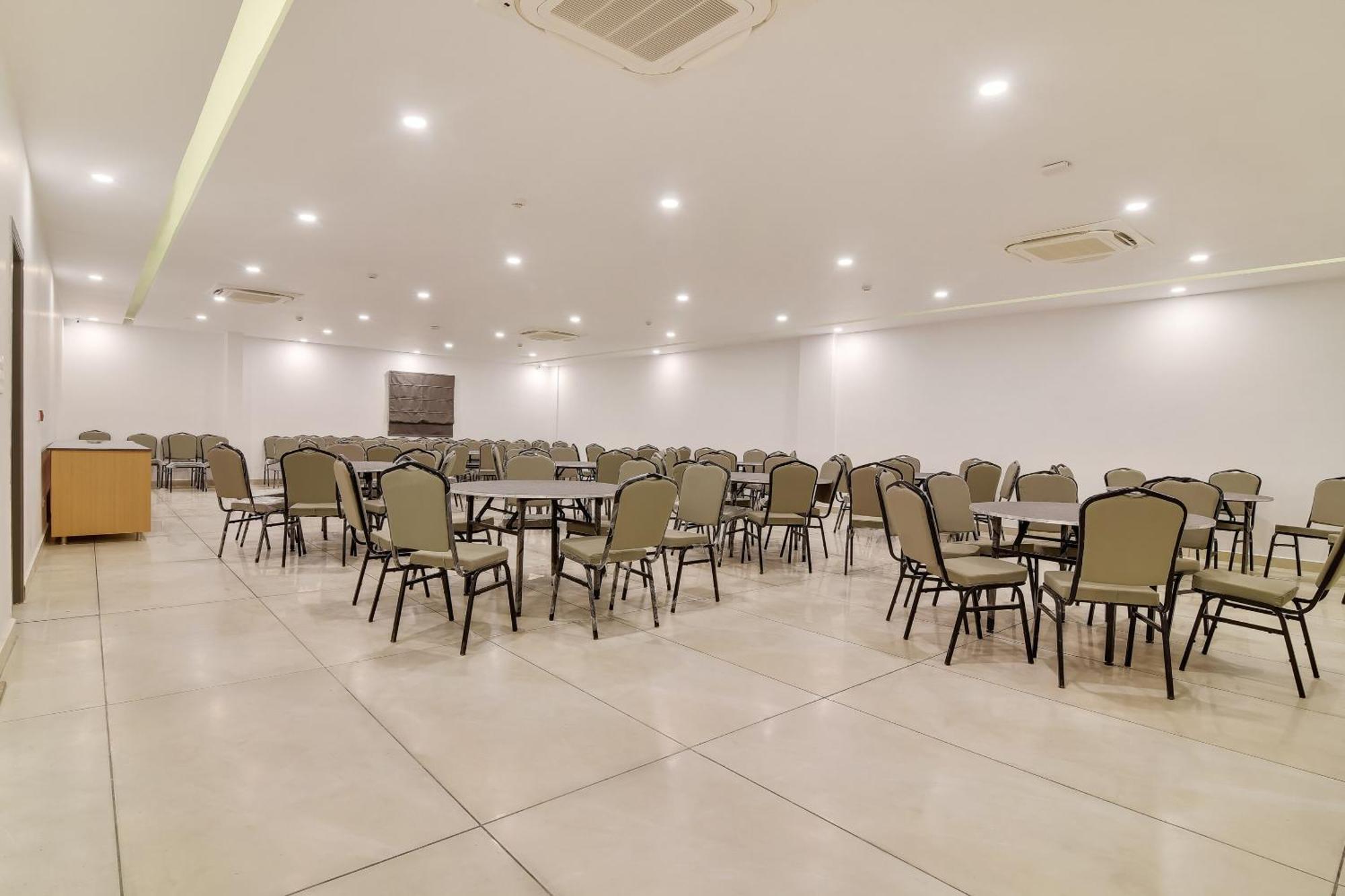 Townhouse Kovilambakkam Chennai Esterno foto