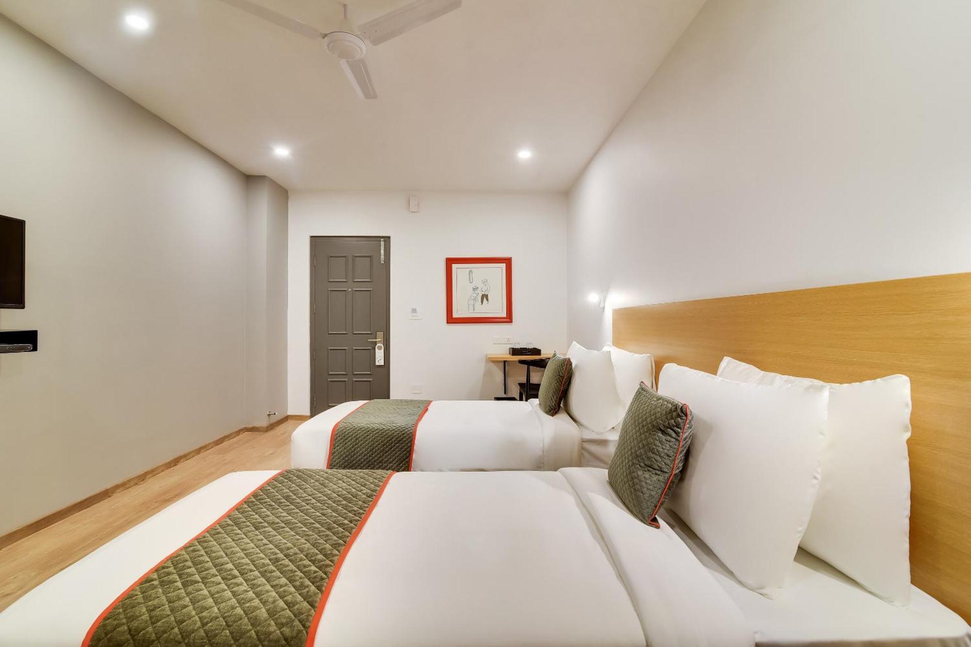 Townhouse Kovilambakkam Chennai Esterno foto